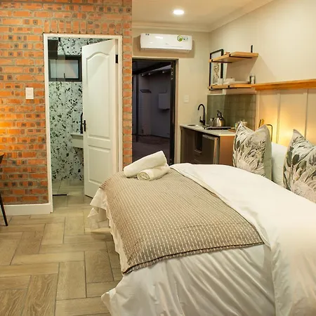 Zieclin'S Guest Rooms Bloemfontein Exterior photo